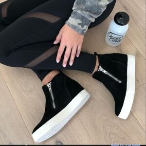 Steve Madden Wedgie Sneakers Black Suede 7
